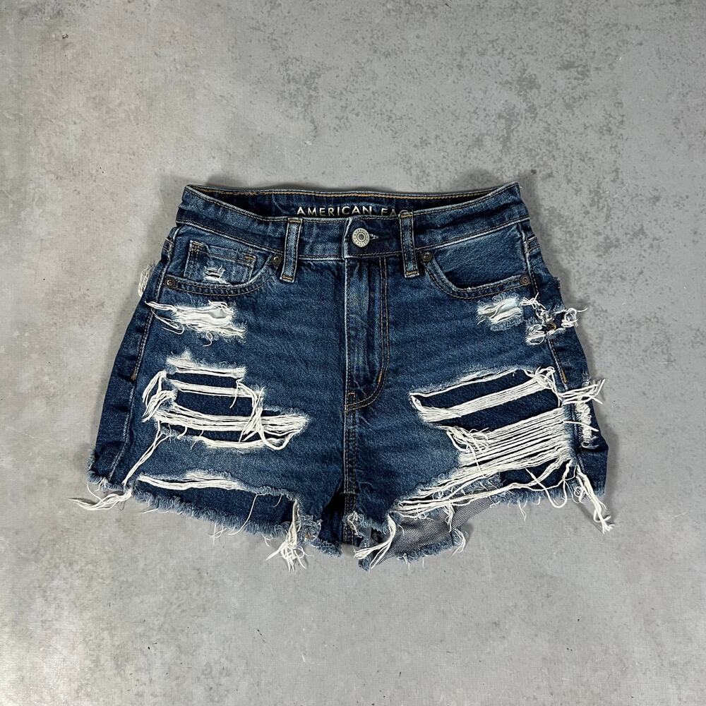 American Eagle Mid Rise Women's Distressed Denim Mom Shorts Strigid Size 000